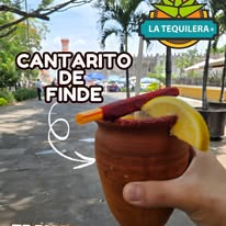 Buffet de tacos, alitas y cerveza